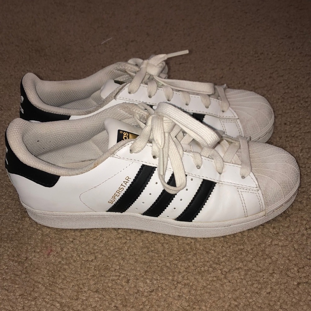 ADIDAS SUPERSTARS